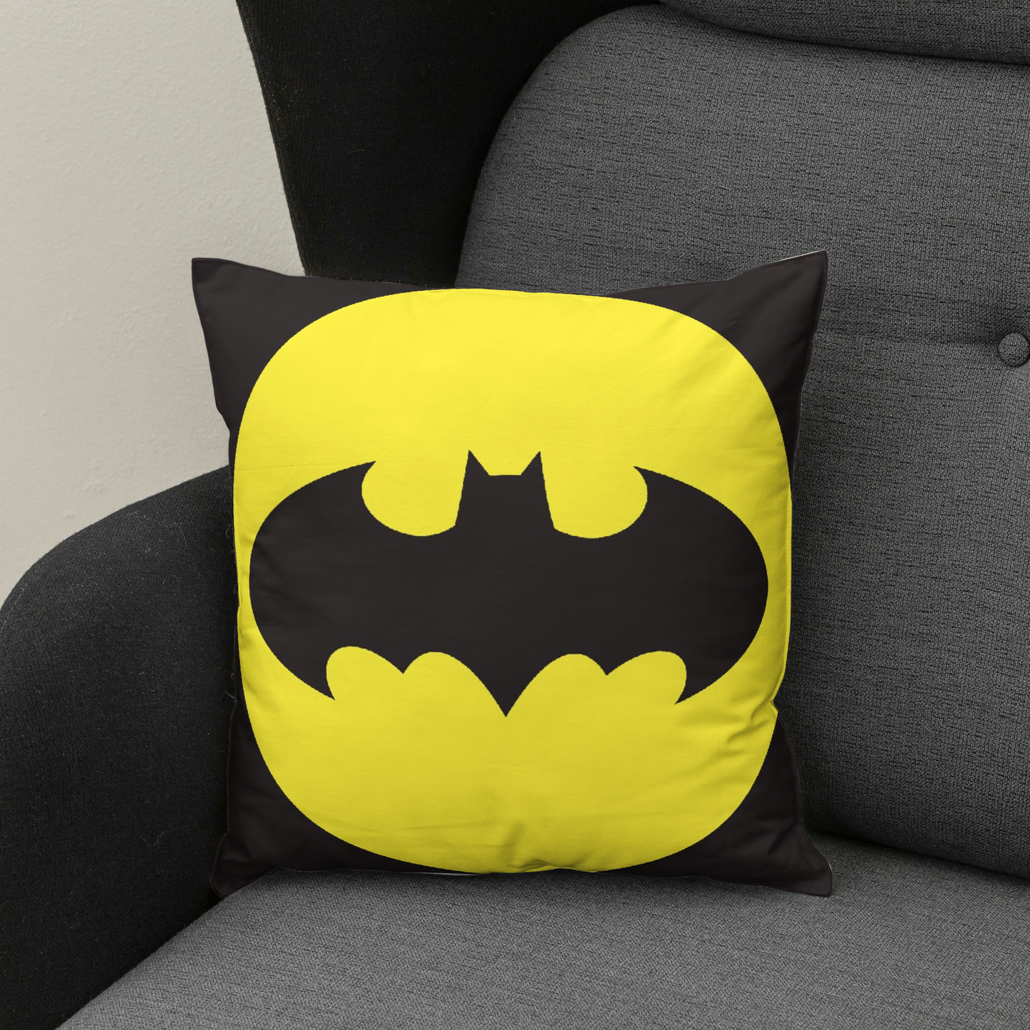 COJIN BATMAN LOGO 45x45cm